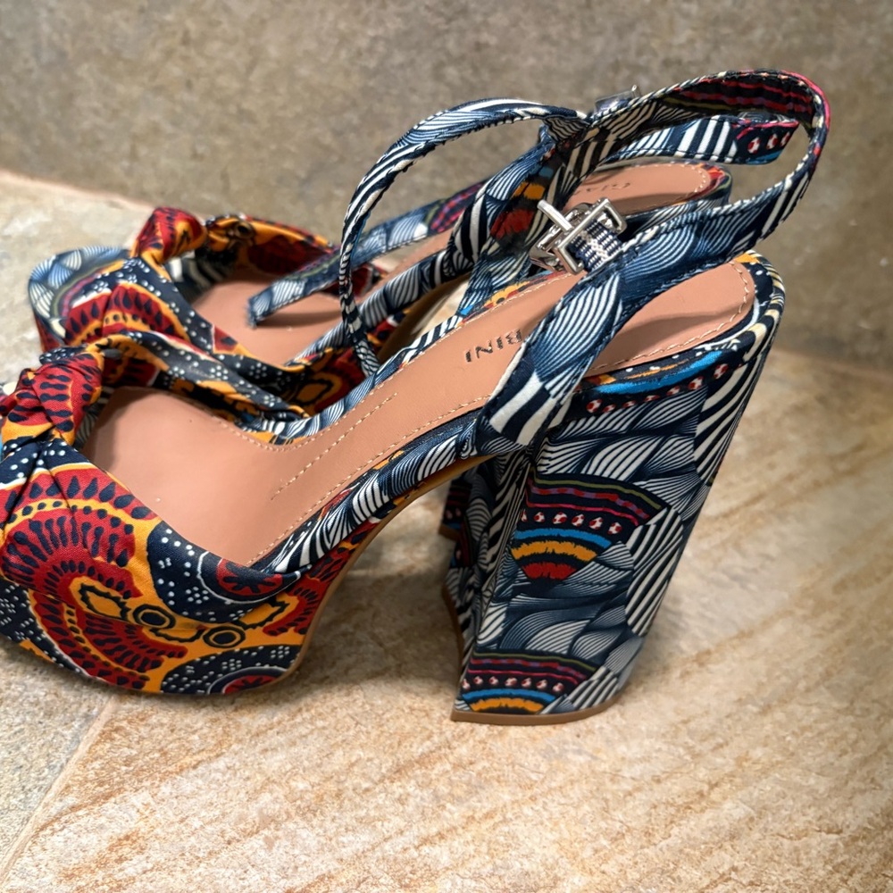 Gianni Bini Multicolor Patterned Heels - Picture 3 of 6